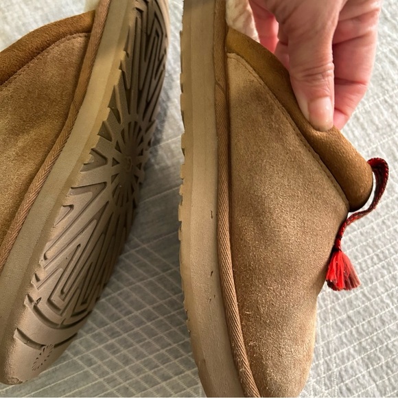 UGG Kids Tazzle Suede Slippers big kid sz 4 - Picture 5 of 16